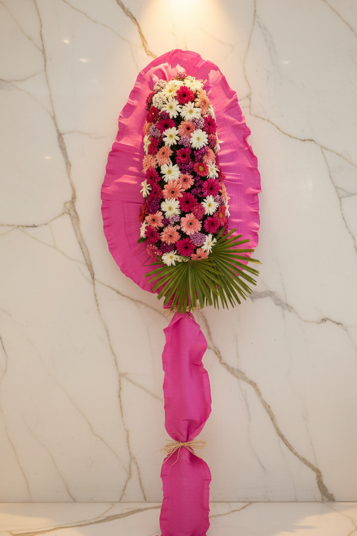 Çelenk Pembe Mor Renkli Çiçekler