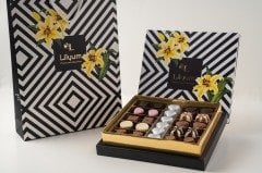 Gümüş Yaldızlı Kalp Spesiyal Çikolata