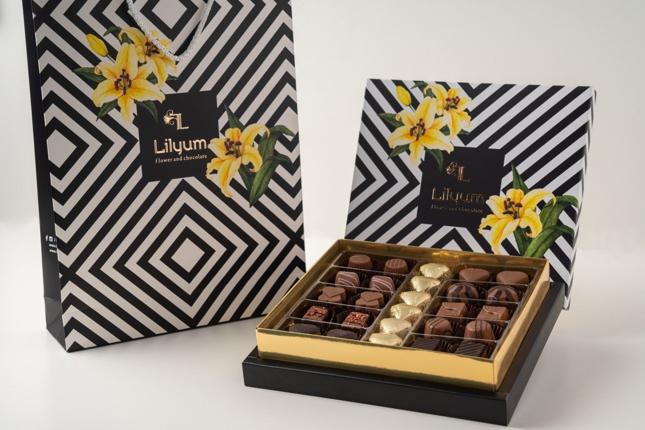 Gold Yaldızlı Kalp Spesiyal Çikolata