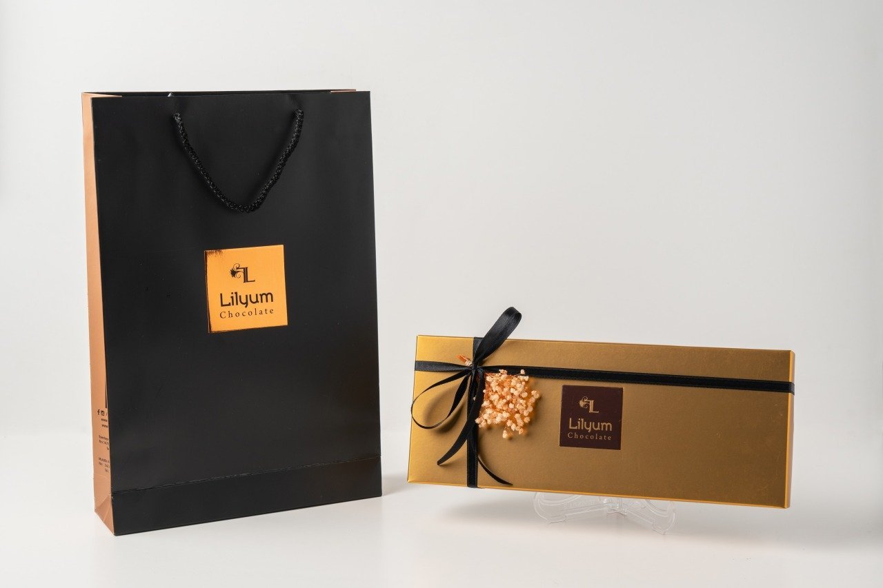 Sütlü Ve Bitter Madlen Türk Kahvesi Hediyelik Çikolata Kutusu