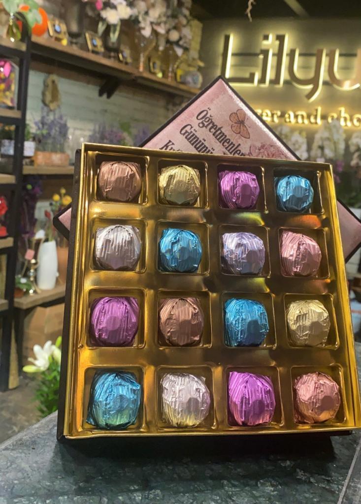 Öğretmenler Günü Özel Yaldızlı Kristal Çikolata Kutusu