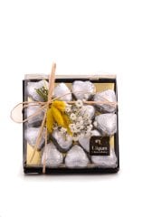 Gümüş Yaldızlı Kalp Çikolata - 13 Adet