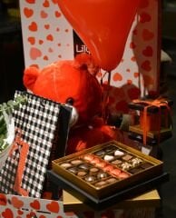 Lilyum's Surprise Box