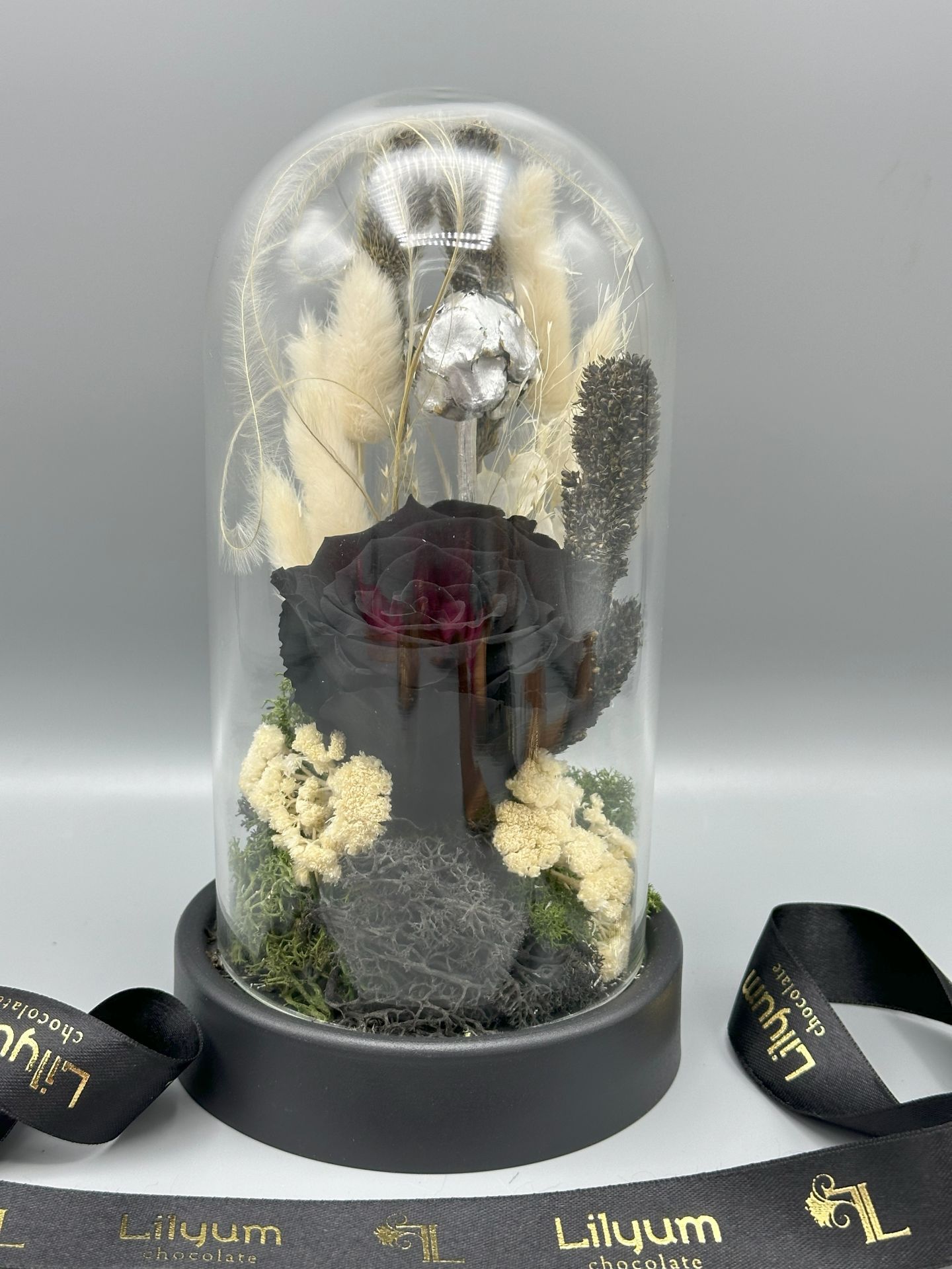 Forever Black Solmayan Gül Serisi