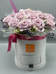 Romantica Serisi Kalıcı Lila Güller   (Flowerbox)