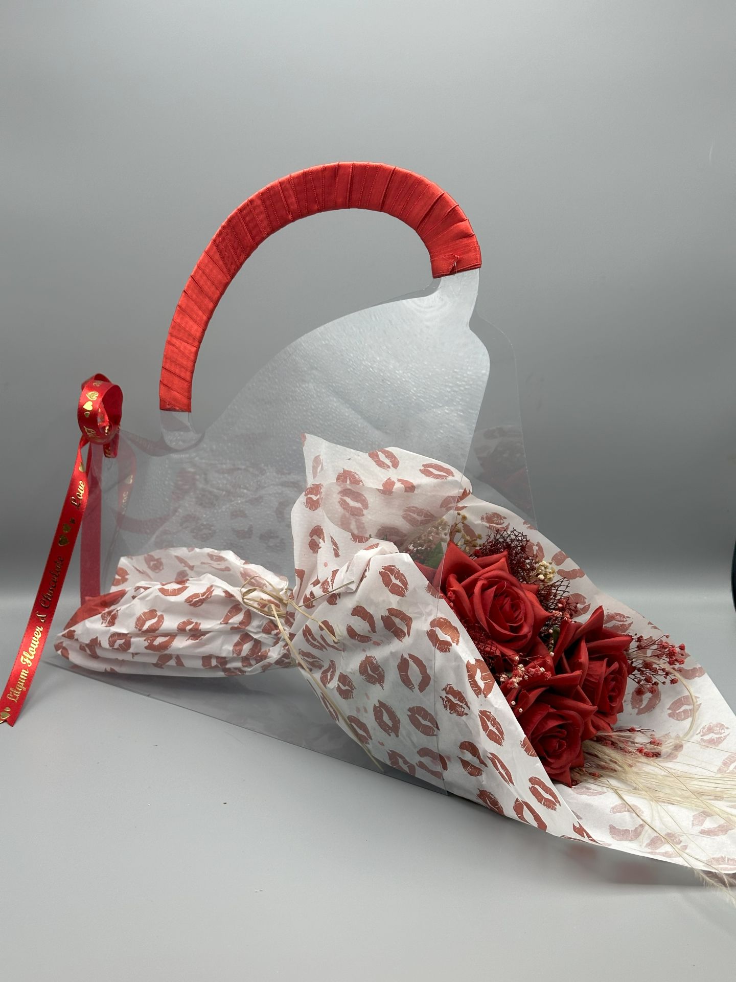Linda Şık Çanta Buketi (Kalıcı Kırmızı Güller)