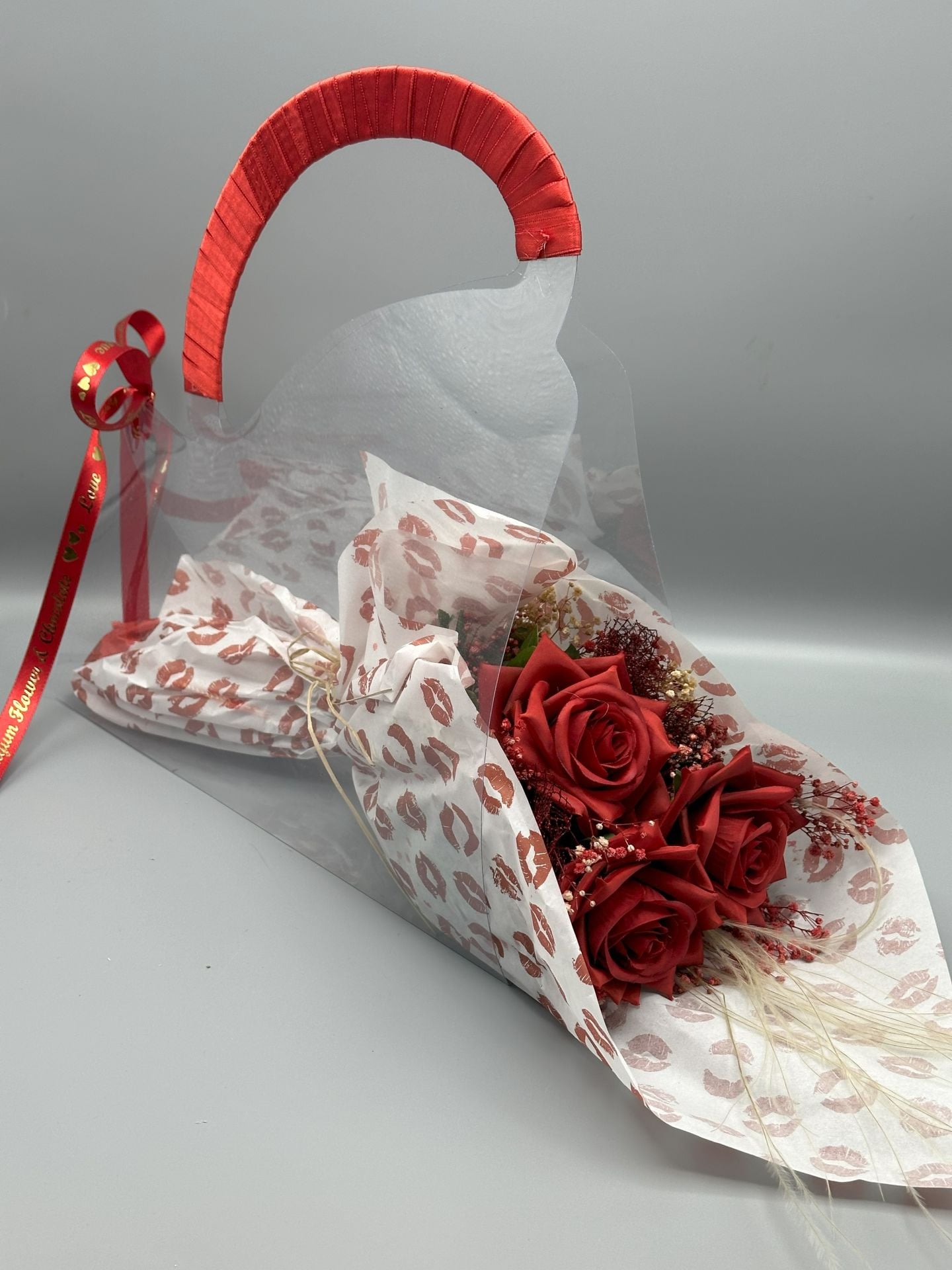 Linda Şık Çanta Buketi (Kalıcı Kırmızı Güller)