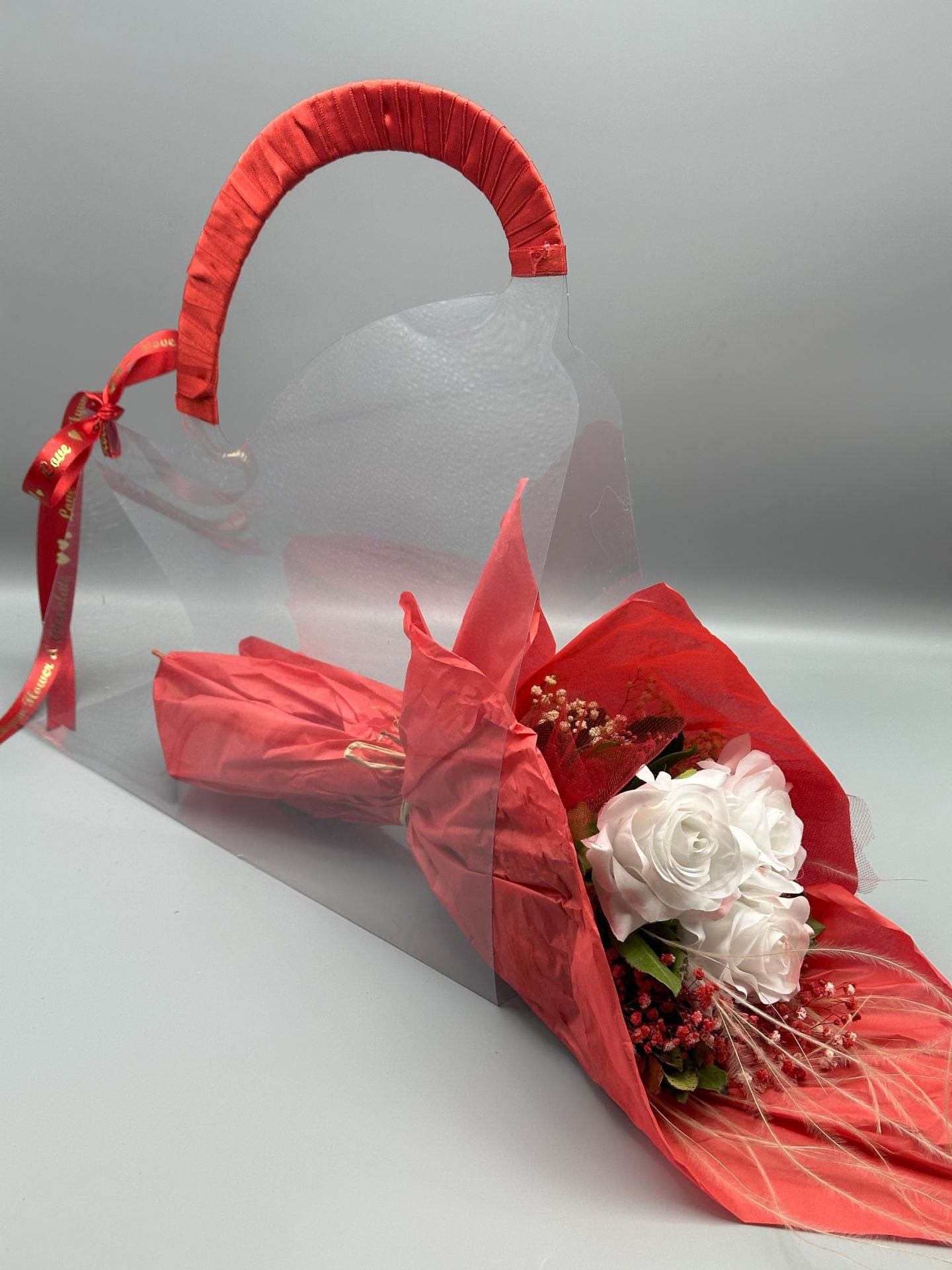 Linda Şık Çanta Buketi (Kalıcı Beyaz Güller)