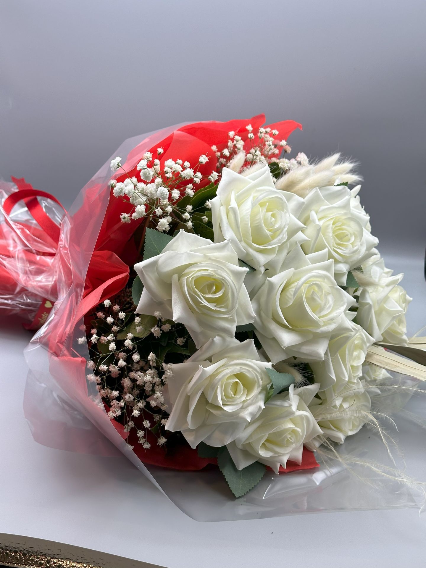 Kalıcı Kadife Beyaz Gül Buketi (11'li)