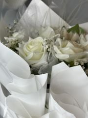 Kalıcı Kadife Beyaz Gül Buketi (Özel Seri)