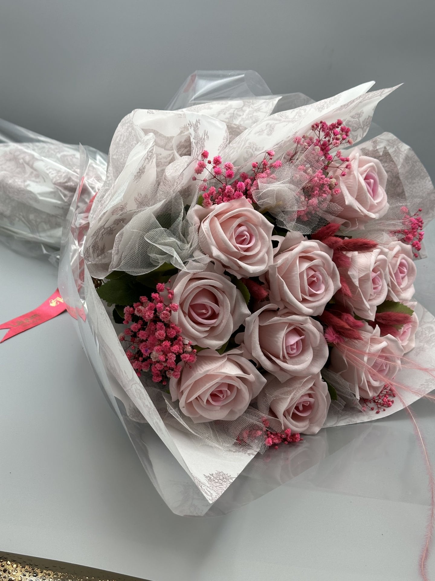 Kalıcı Kadife Pembe Gül Buketi (Özel Seri)