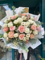 Alora - Pembe Beyaz Güller Buketi