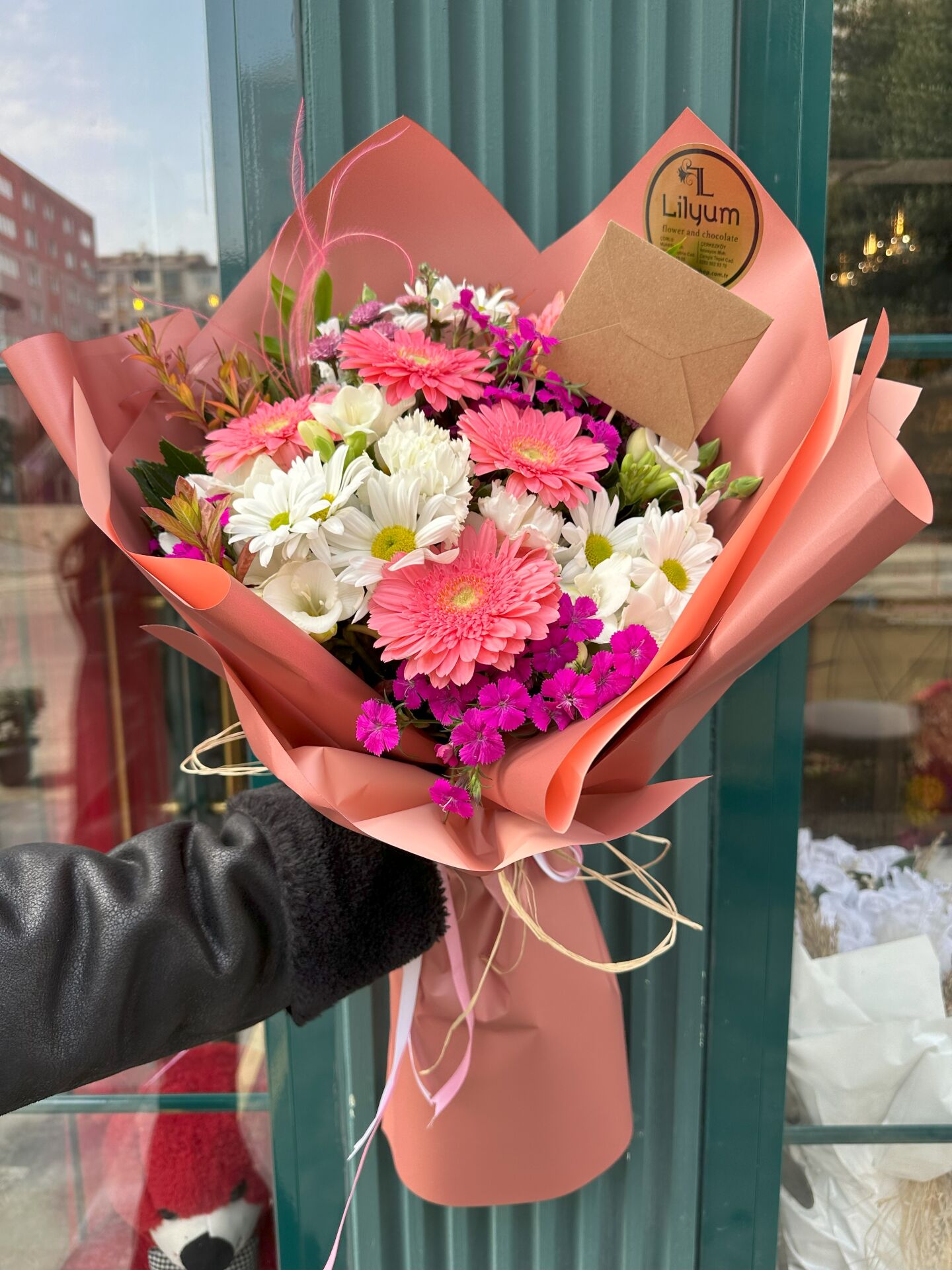 Lisa - Renkli Kır Çiçekleri Buketi