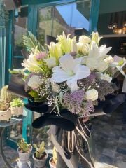 Mira - XL Beyaz Gül ve Lilyum Buketi