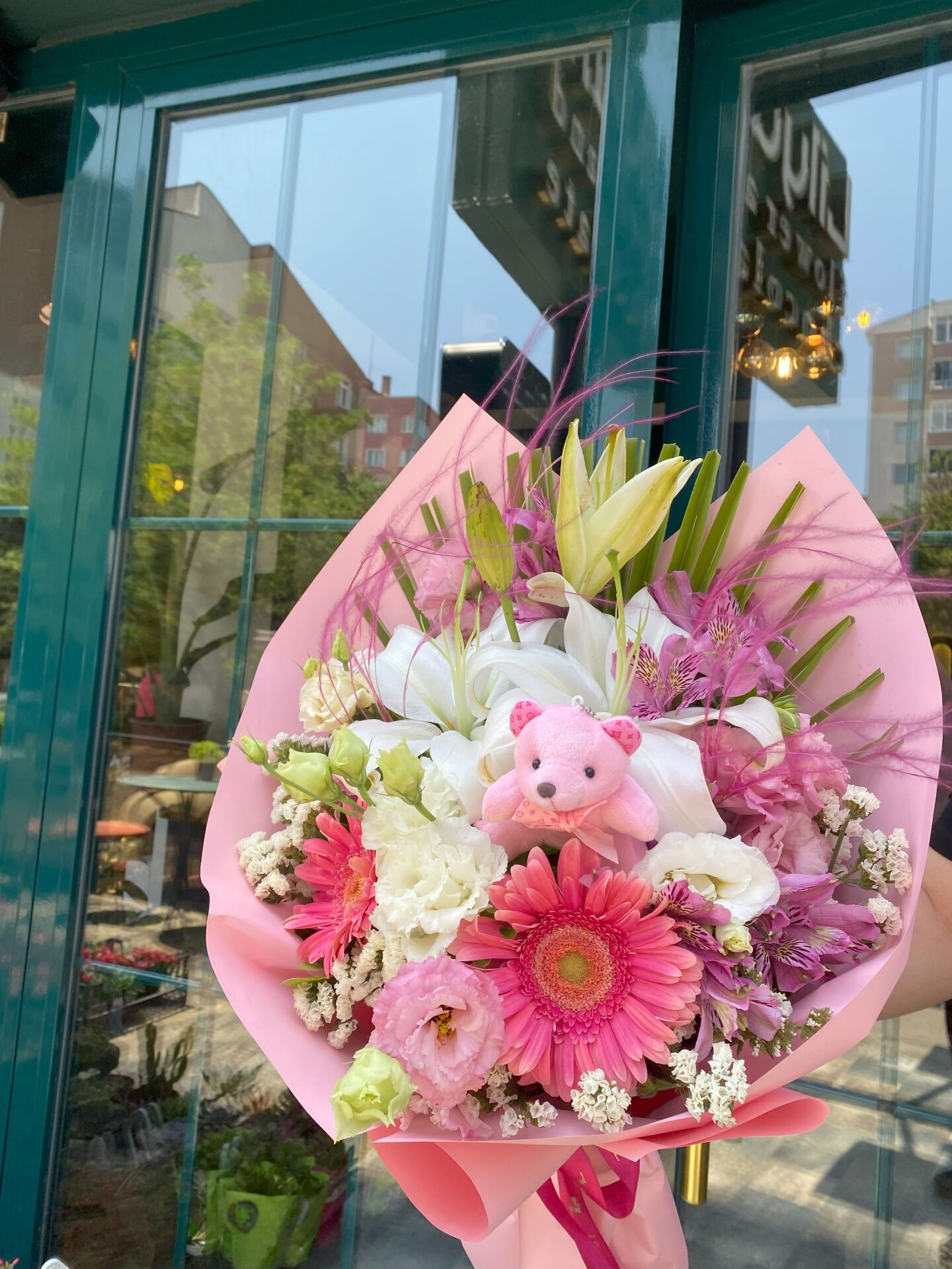 Daisy - Peluşlu Pembe Buket