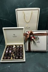 Dizayn Kutu Spesiyal Çikolata (Ortası Draje)