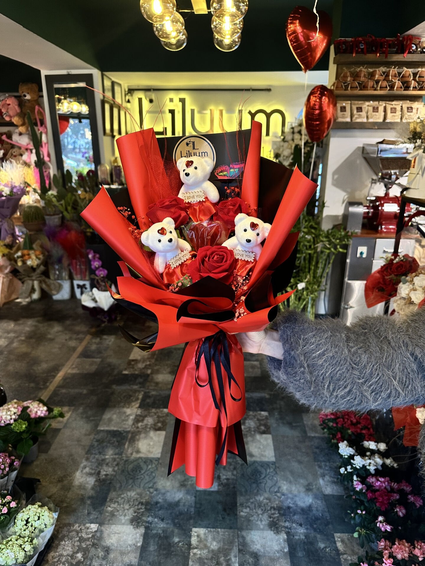 Peluşlu Kalıcı Gül Buketi - Kırmızı (Kalp Şekerli)